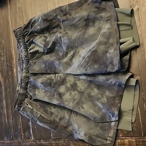 *FINAL**Mens Lululemon Surge Lined Shorts